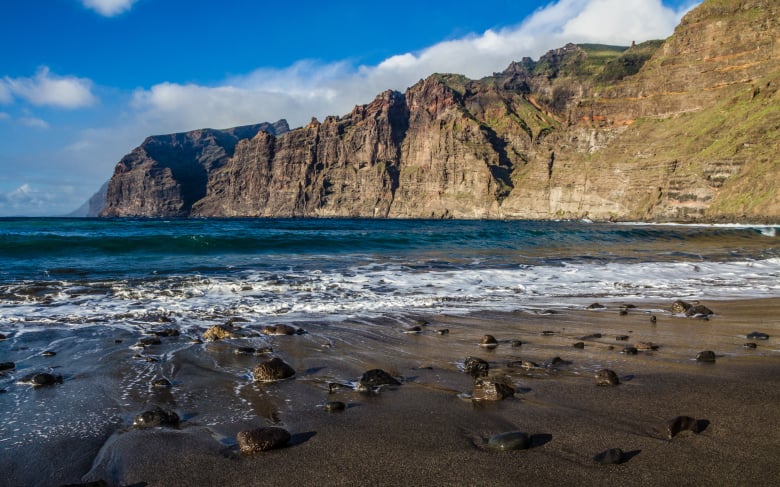 Acantilados de los Gigantes en la isla de Tenerife