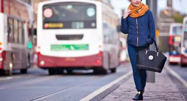 cómo moverse en transporte público y taxi por Edimburgo